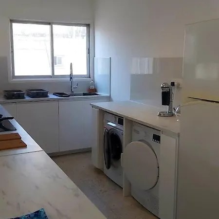 10min Walk To Finikoudes Beach, Spacious 2-bed Lárnaca